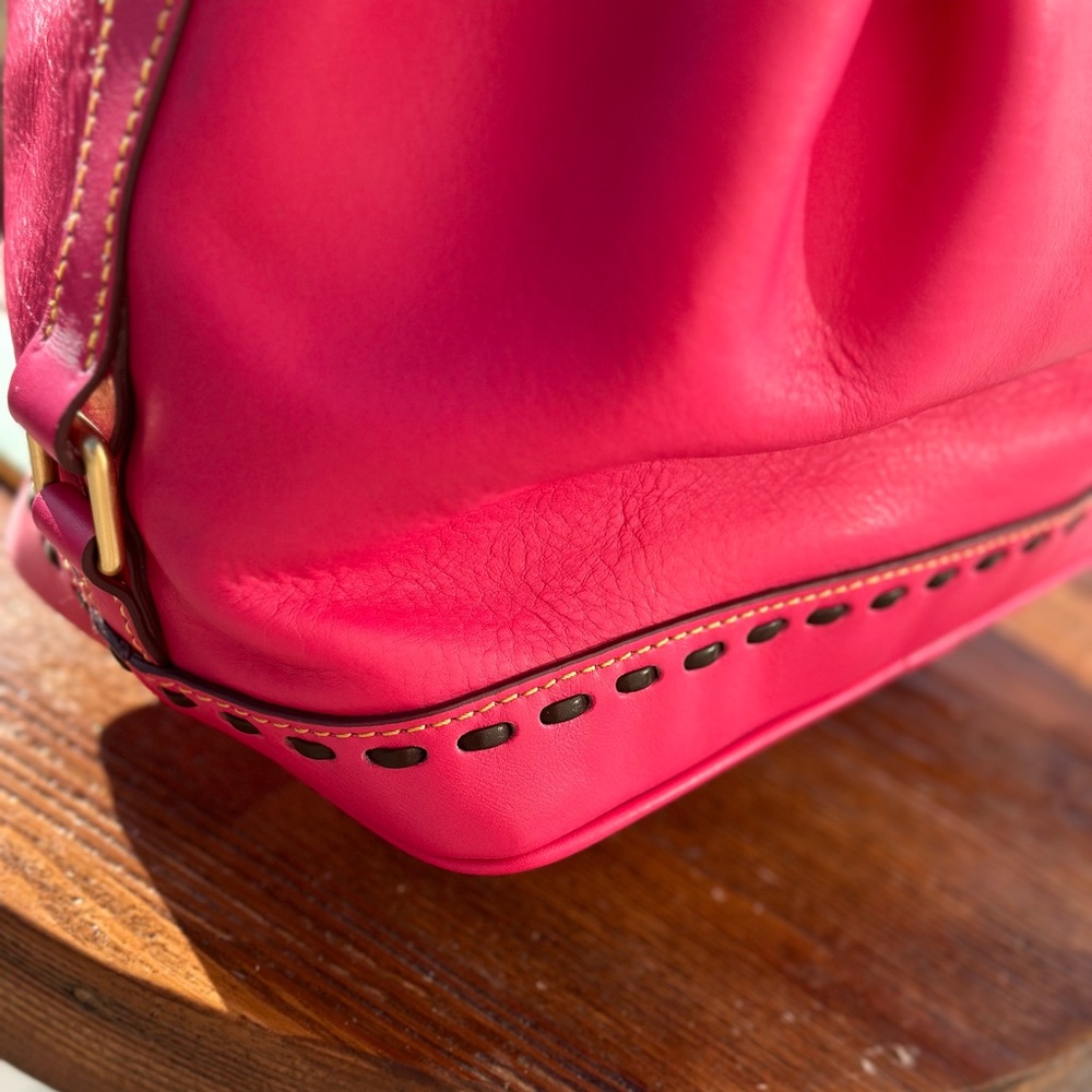 Dooney & Bourke Fuchsia Pink Florentine Whipstitch Bucket Drawstring Bag EEUC - Picture 9 of 11